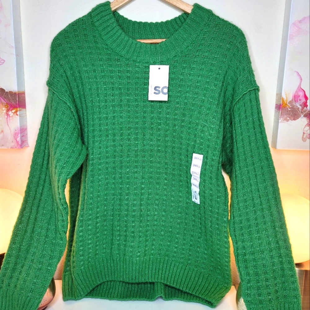 SO NWT Juniors Sweater Size Small